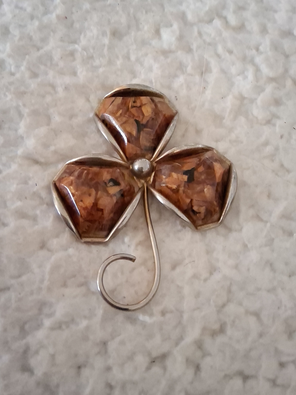1970's Brown Agate & Lucite Silvertone Metal~ 3 Leaf Clover Brooch